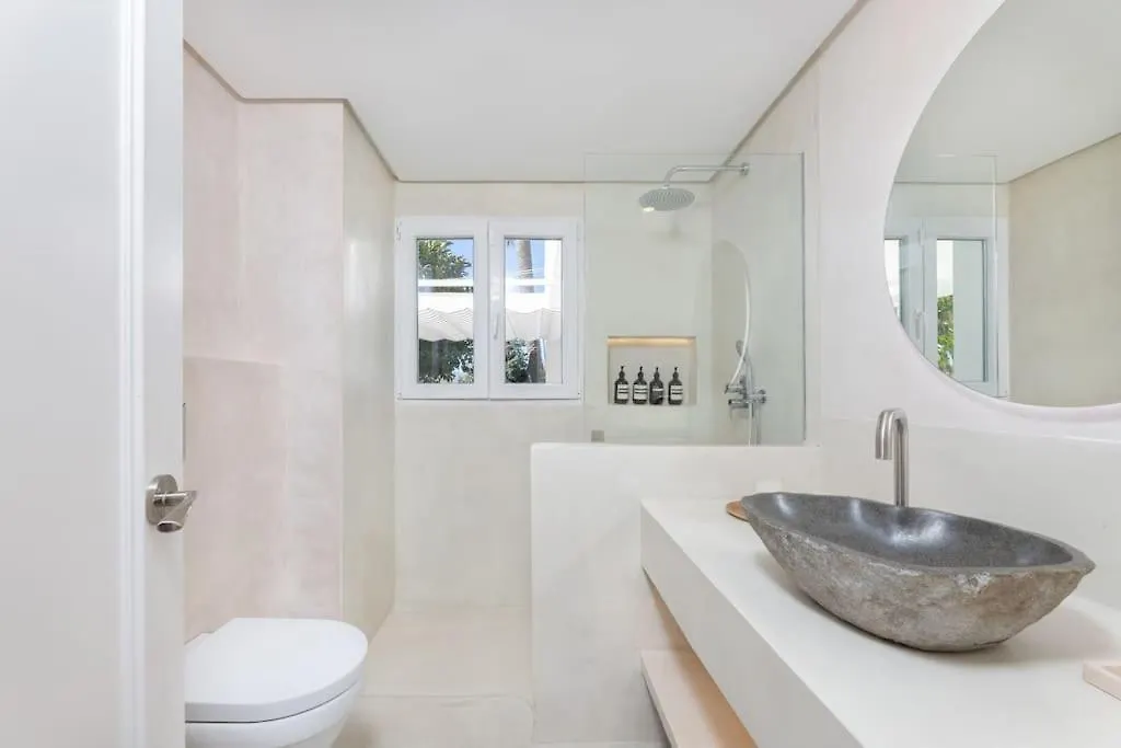 Sea Breeze House By Kura Homes Marbella 0*,